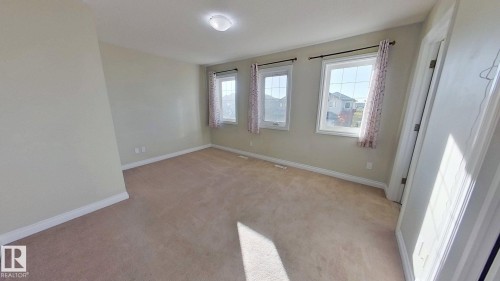 3236 17B Avenue, Edmonton, AB - Indoor Photo Showing Other Room