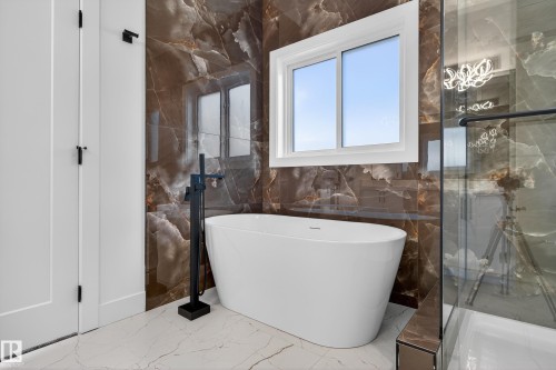 160 Edgewater Circle, Leduc, AB - Indoor Photo Showing Bathroom