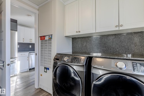 514 Maple Wood Crescent Nw, Edmonton, AB - Indoor Photo Showing Laundry Room
