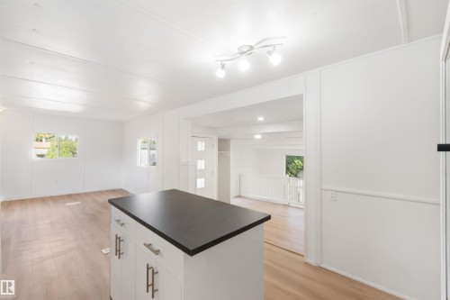 #118 305 Calahoo Road, Spruce Grove, AB - Indoor