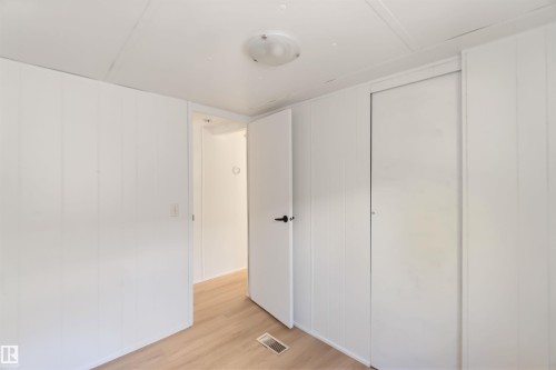 #118 305 Calahoo Road, Spruce Grove, AB - Indoor Photo Showing Other Room