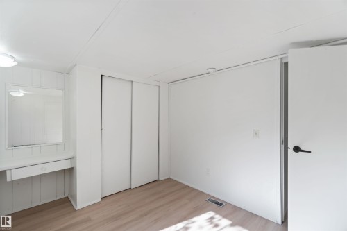 #118 305 Calahoo Road, Spruce Grove, AB - Indoor