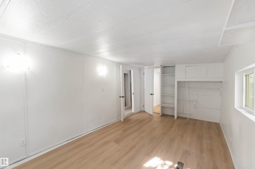 #118 305 Calahoo Road, Spruce Grove, AB - Indoor Photo Showing Other Room