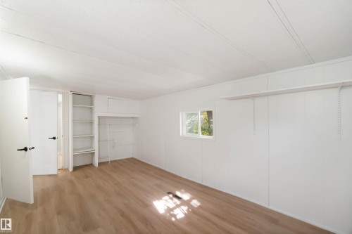 #118 305 Calahoo Road, Spruce Grove, AB - Indoor Photo Showing Other Room