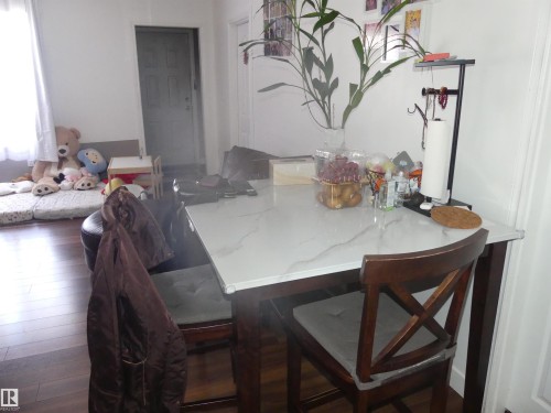 10618 96 Street Nw, Edmonton, AB - Indoor