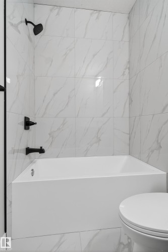 474 Roberts Crescent, Leduc, AB - Indoor Photo Showing Bathroom