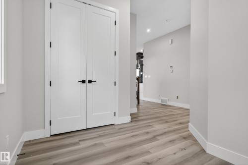 474 Roberts Crescent, Leduc, AB - Indoor Photo Showing Other Room