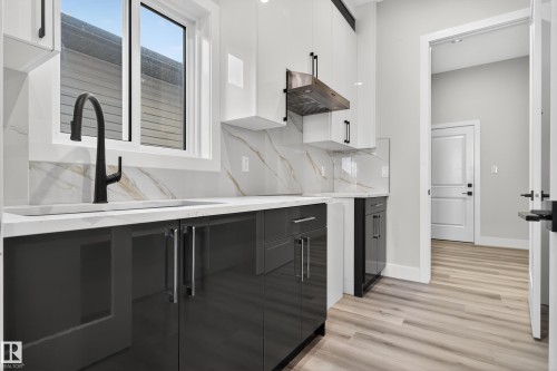 474 Roberts Crescent, Leduc, AB - Indoor