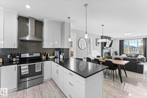 3510 48 Avenue, Beaumont, AB - Indoor Photo Showing Kitchen With Upgraded Kitchen