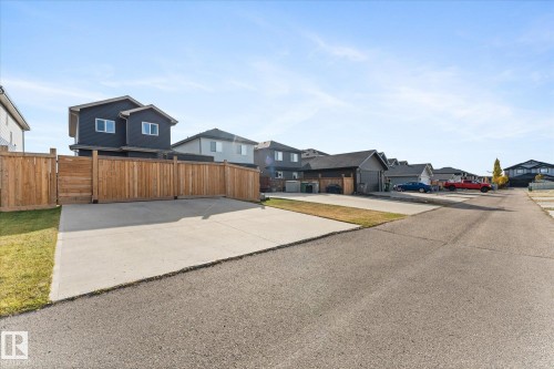 3510 48 Avenue, Beaumont, AB - Outdoor