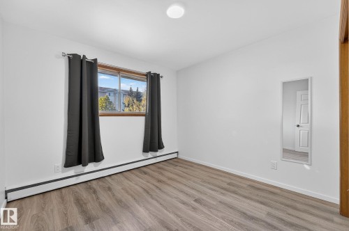 12410 134 Avenue, Edmonton, AB - Indoor Photo Showing Other Room