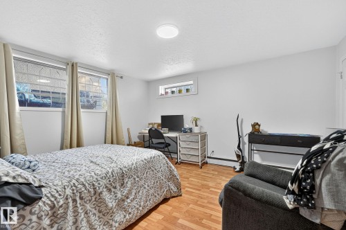 12410 134 Avenue, Edmonton, AB - Indoor Photo Showing Bedroom