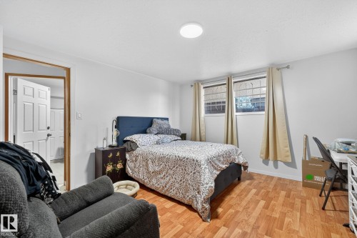 12410 134 Avenue, Edmonton, AB - Indoor Photo Showing Bedroom