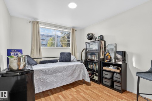 12410 134 Avenue, Edmonton, AB - Indoor Photo Showing Bedroom