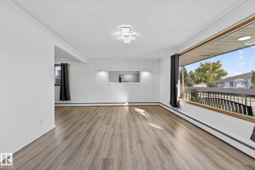 12410 134 Avenue, Edmonton, AB - Indoor Photo Showing Other Room