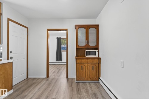 12410 134 Avenue, Edmonton, AB - Indoor Photo Showing Other Room