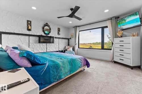 9 Brunswyck Crescent, Spruce Grove, AB - Indoor Photo Showing Bedroom