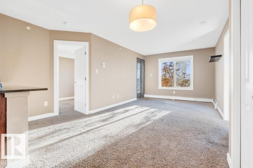 403 11803 22 Avenue, Edmonton, AB - Indoor Photo Showing Other Room