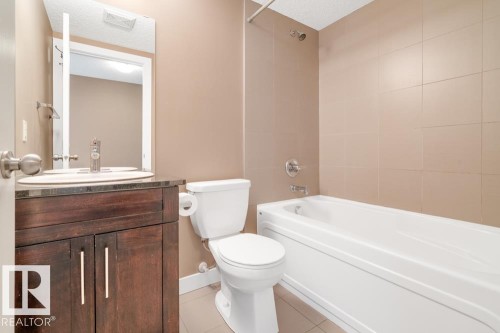 403 11803 22 Avenue, Edmonton, AB - Indoor Photo Showing Bathroom