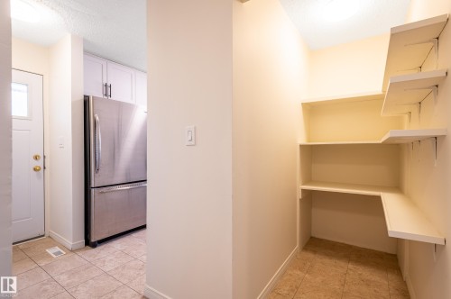 13341 47 Street, Edmonton, AB - Indoor