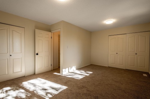 13341 47 Street, Edmonton, AB - Indoor Photo Showing Other Room