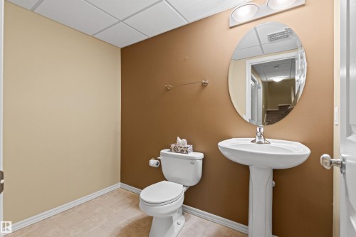 63 1128 156 Street, Edmonton, AB - Indoor Photo Showing Bathroom