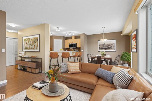 63 1128 156 Street, Edmonton, AB - Indoor Photo Showing Living Room