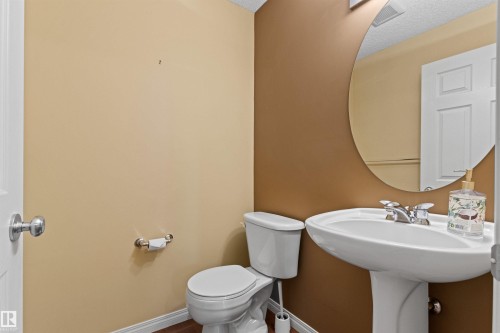 63 1128 156 Street, Edmonton, AB - Indoor Photo Showing Bathroom