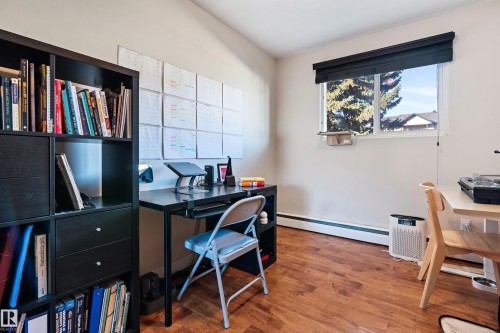 10 5635 105 Street, Edmonton, AB - Indoor Photo Showing Office