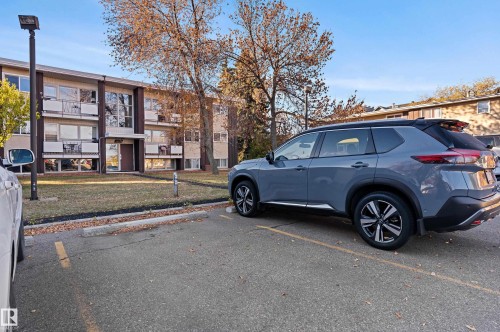 10 5635 105 Street, Edmonton, AB - Outdoor