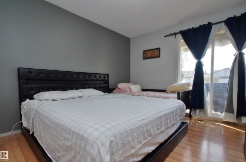190 Clareview Road, Edmonton, AB - Indoor Photo Showing Bedroom