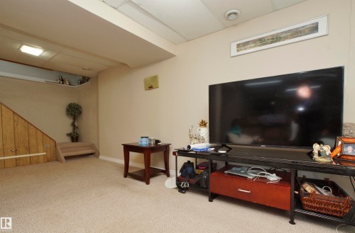 190 Clareview Road, Edmonton, AB - Indoor