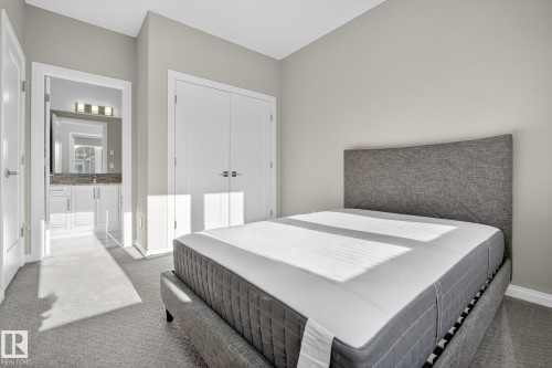 3419 Chickadee Drive, Edmonton, AB - Indoor Photo Showing Bedroom