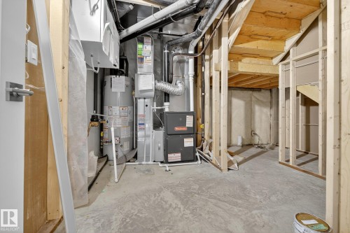 3419 Chickadee Drive, Edmonton, AB - Indoor Photo Showing Basement