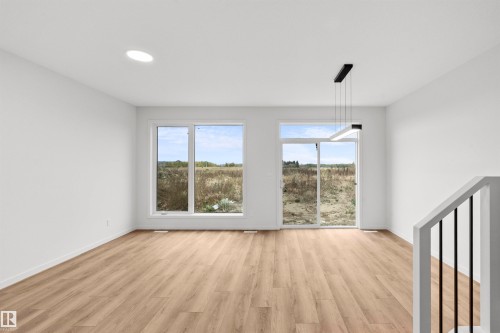 22931 80 Avenue, Edmonton, AB - Indoor Photo Showing Other Room