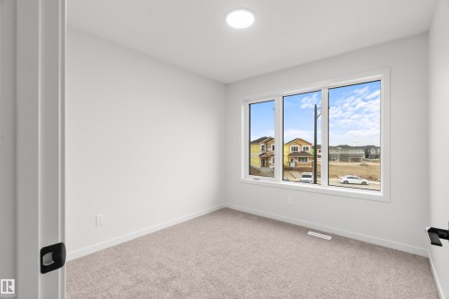 22931 80 Avenue, Edmonton, AB - Indoor Photo Showing Other Room