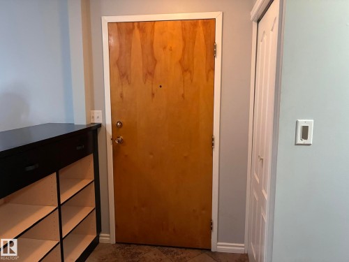 17 10721 116 Street, Edmonton, AB - Indoor Photo Showing Other Room