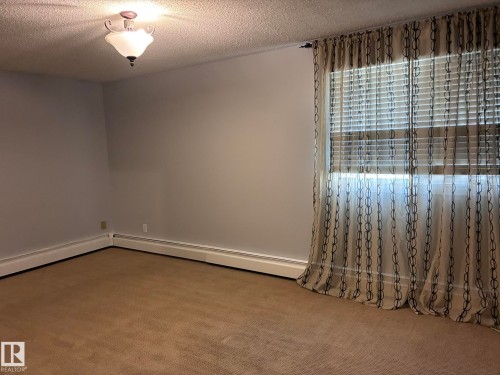 17 10721 116 Street, Edmonton, AB - Indoor Photo Showing Other Room