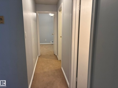 17 10721 116 Street, Edmonton, AB - Indoor Photo Showing Other Room