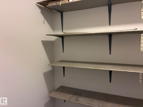 17 10721 116 Street, Edmonton, AB - Indoor With Storage