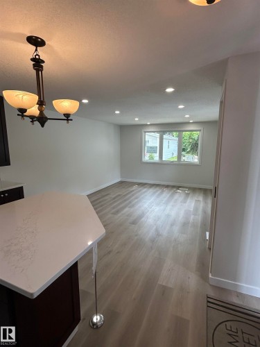 714 West Ridge Place Nw, Edmonton, AB - Indoor Photo Showing Other Room