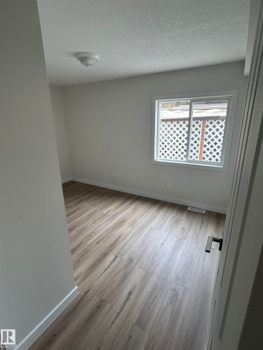 714 West Ridge Place Nw, Edmonton, AB - Indoor Photo Showing Other Room