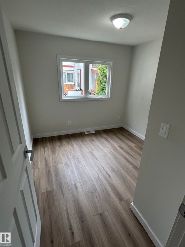 714 West Ridge Place Nw, Edmonton, AB - Indoor Photo Showing Other Room