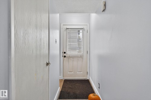 11398 139 Avenue, Edmonton, AB - Indoor Photo Showing Other Room