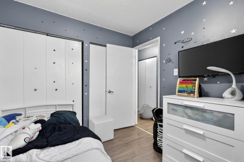 11398 139 Avenue, Edmonton, AB - Indoor