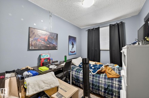 11398 139 Avenue, Edmonton, AB - Indoor Photo Showing Bedroom