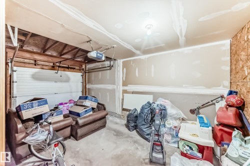 72 230 Edwards Drive, Edmonton, AB - Indoor Photo Showing Garage