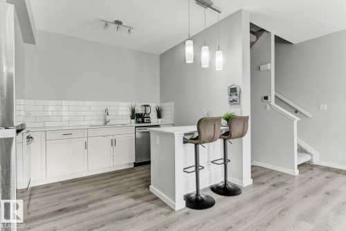 114 1304 Rutherford Rd, Edmonton, AB - Indoor