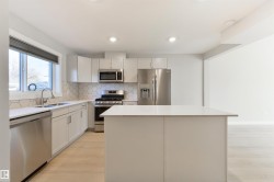 7942 82 Avenue  Edmonton, AB T6C 0Y2