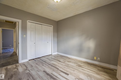 12716 12718 94 Street, Edmonton, AB - Indoor Photo Showing Other Room